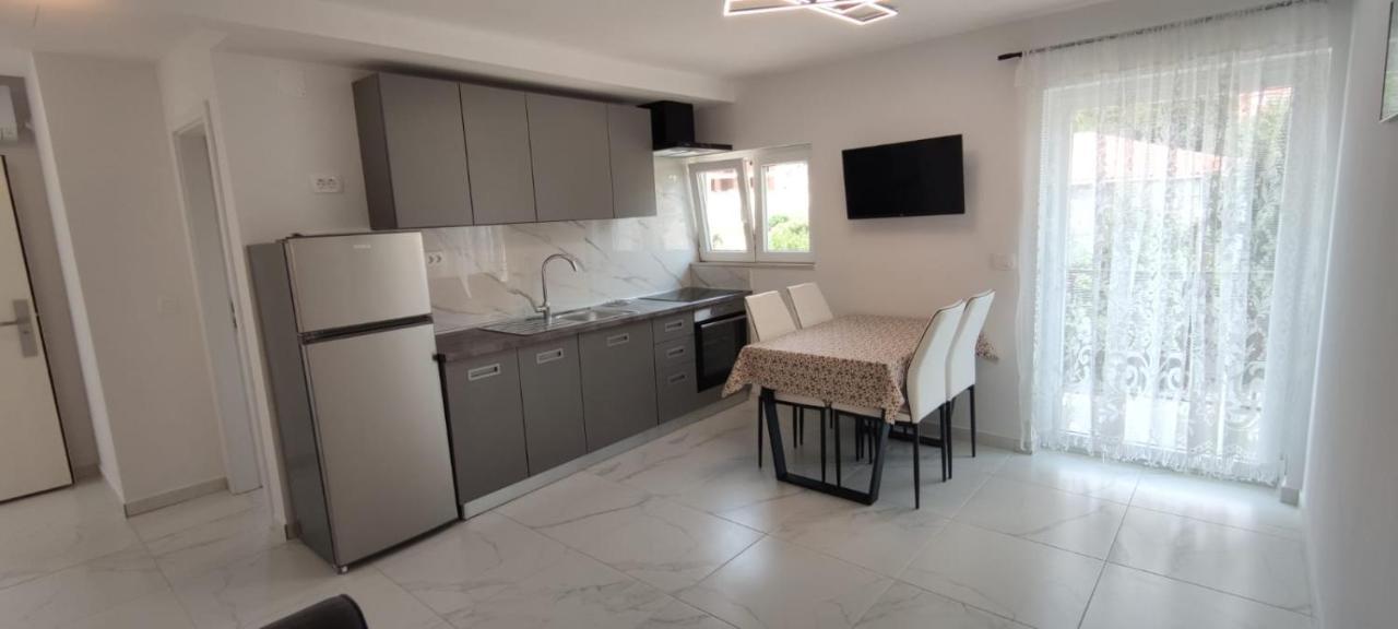 Apartments Inbox Kostrena Exterior photo